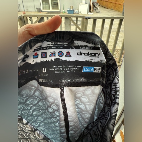 Drakon Cacoon workout high waisted grey/black leggings one size cool‎ Fit - Picture 9 of 9